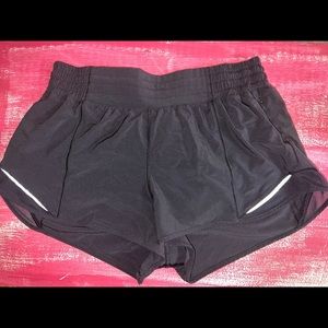 lulu lemon high rise hotty hot shorts size 10 2.5 barely worn $50
